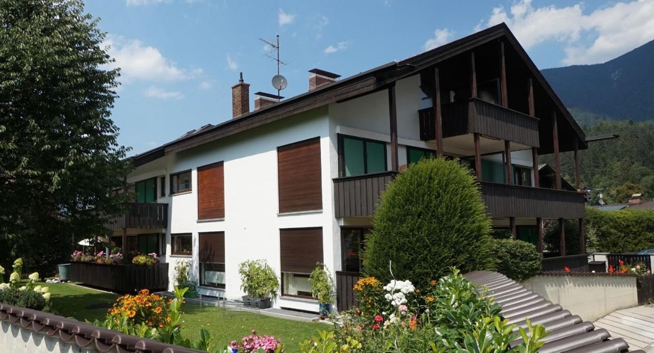 Ferienwohnung Amici Garmisch-Partenkirchen Exterior foto