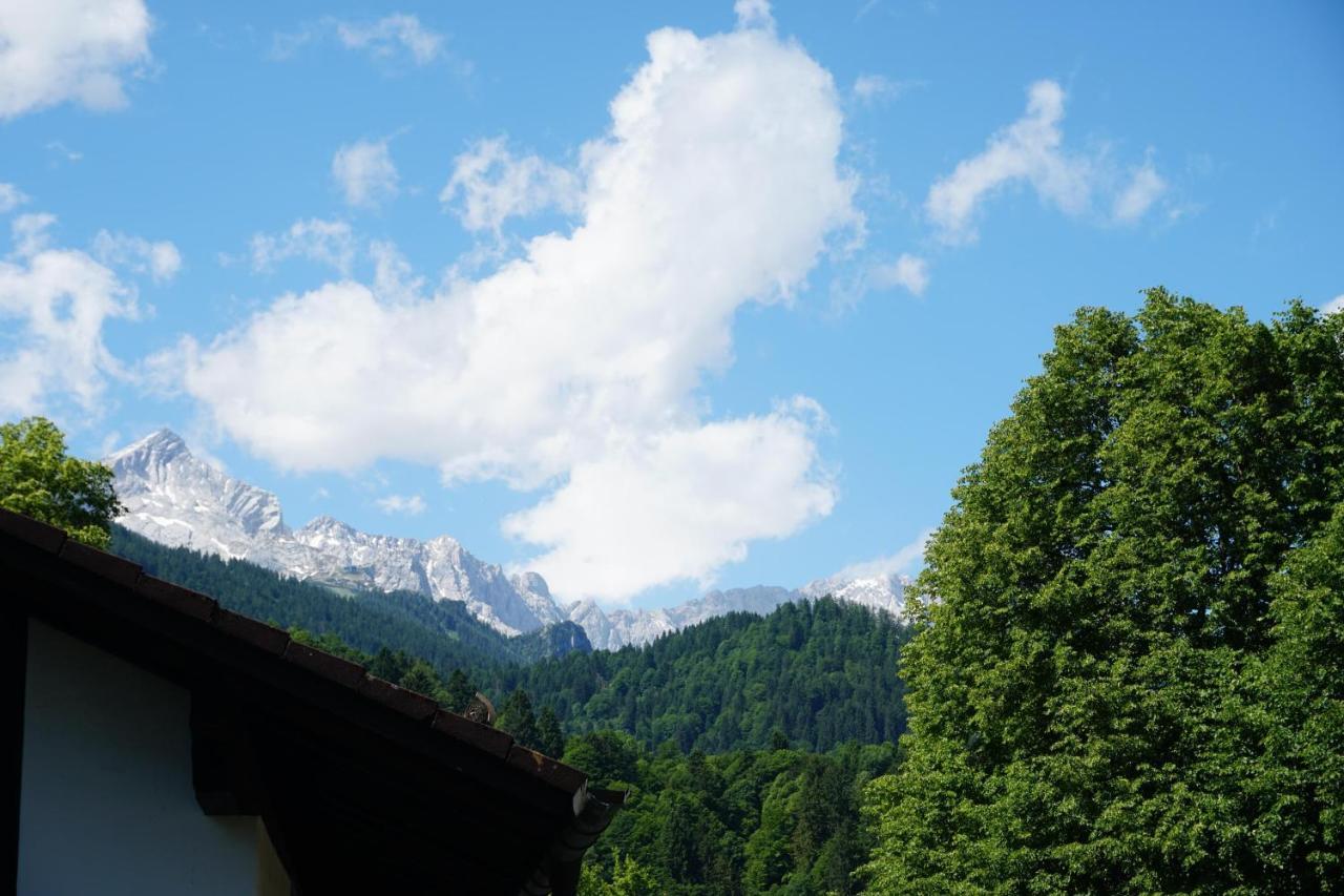 Ferienwohnung Amici Garmisch-Partenkirchen Exterior foto